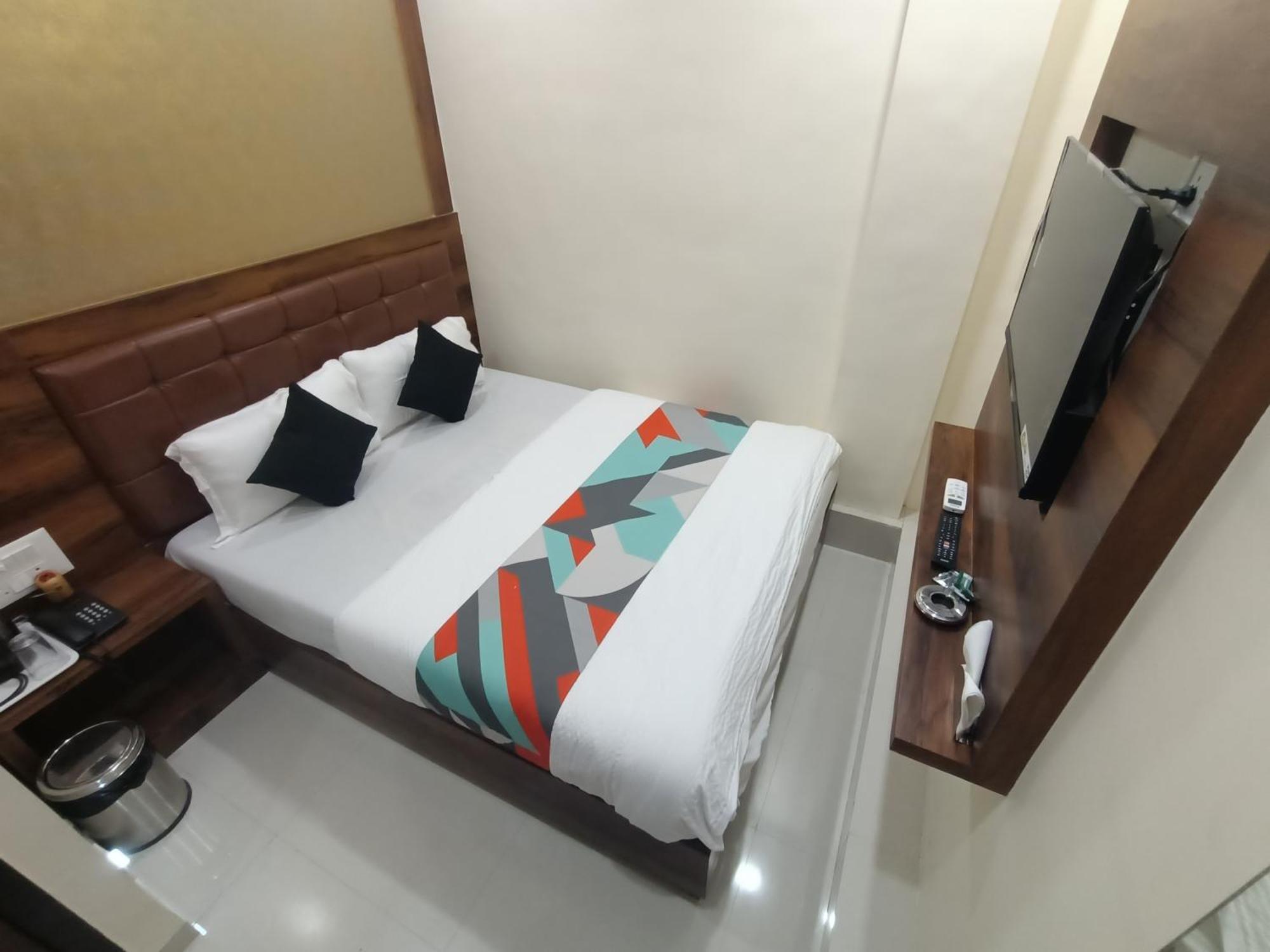 Lavender - In Andheri East Hotel Bombay